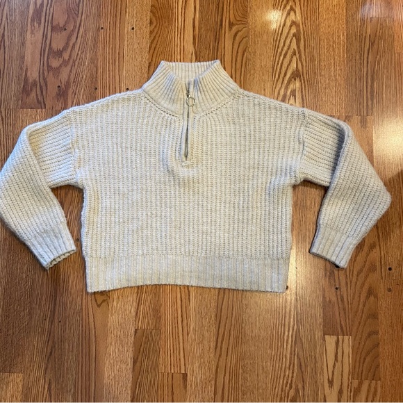 stradivarius Sweaters - Stradivarius 1/4 Zip Pullover Cropped Cream Sweater Sz-S